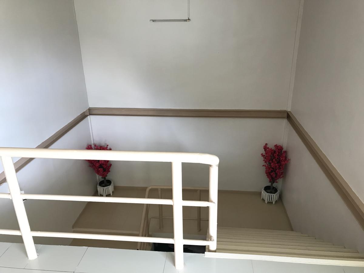 B Place Guesthouse Фи Фи Айлънд Екстериор снимка