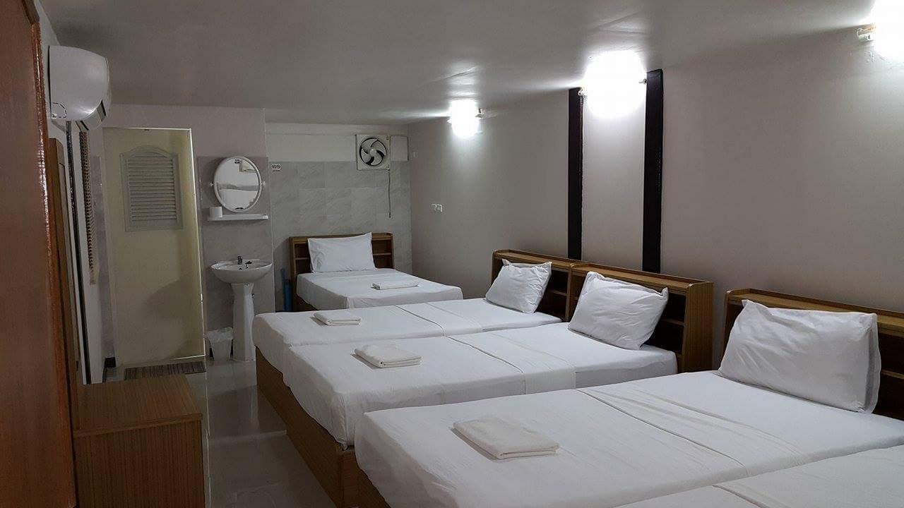 B Place Guesthouse Фи Фи Айлънд Екстериор снимка