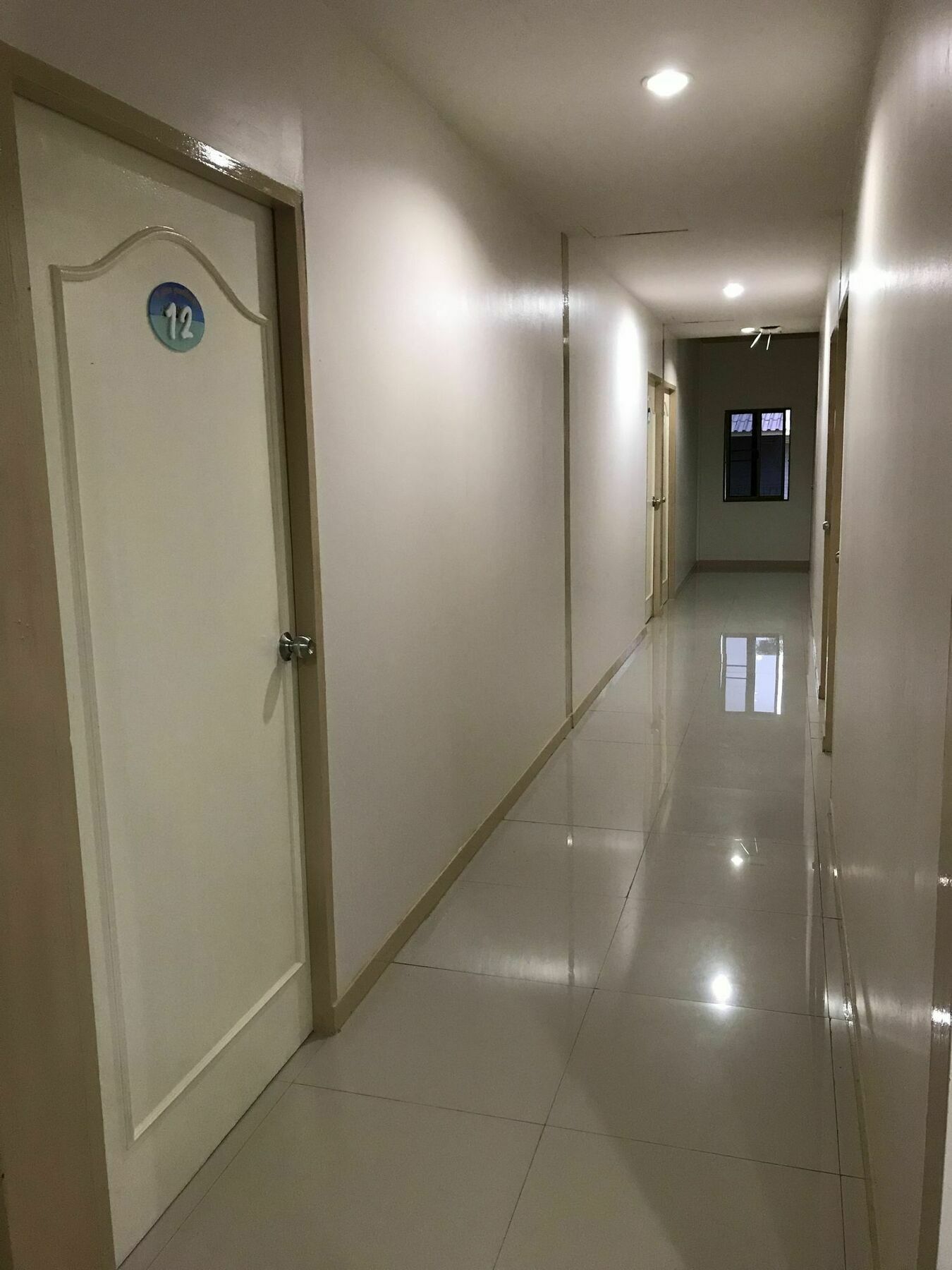 B Place Guesthouse Фи Фи Айлънд Екстериор снимка