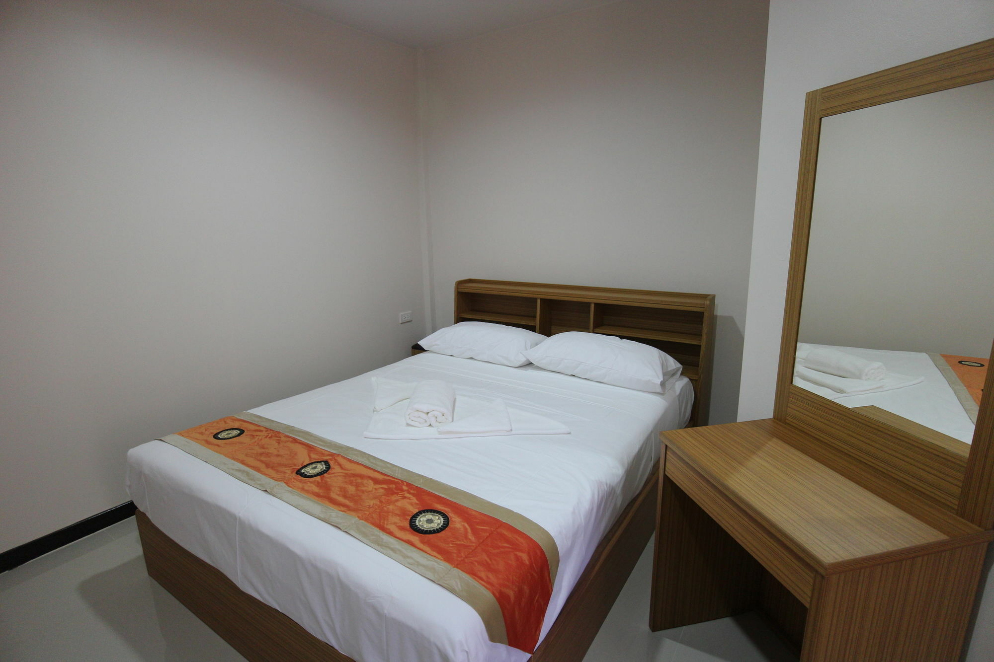 B Place Guesthouse Фи Фи Айлънд Екстериор снимка