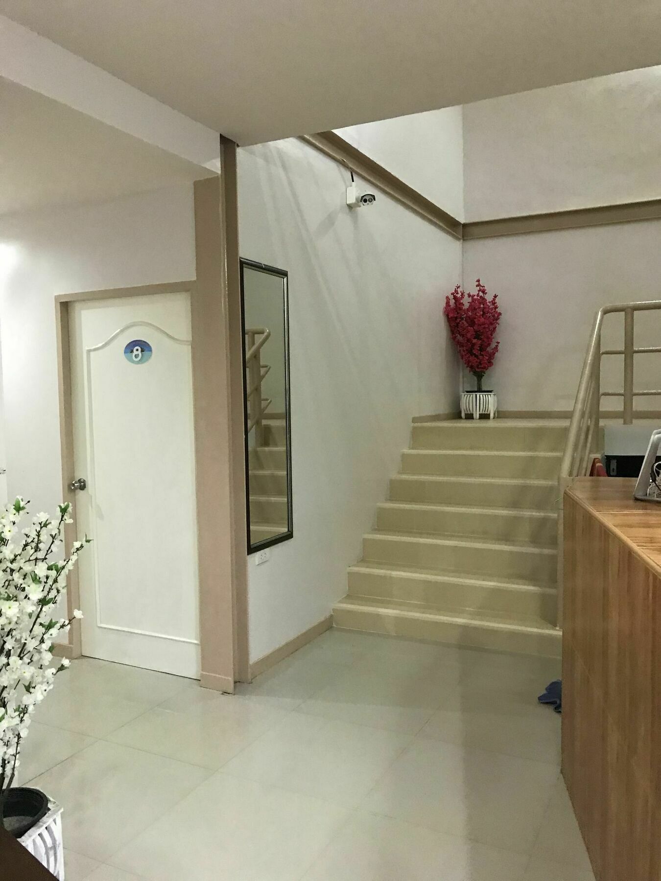 B Place Guesthouse Фи Фи Айлънд Екстериор снимка